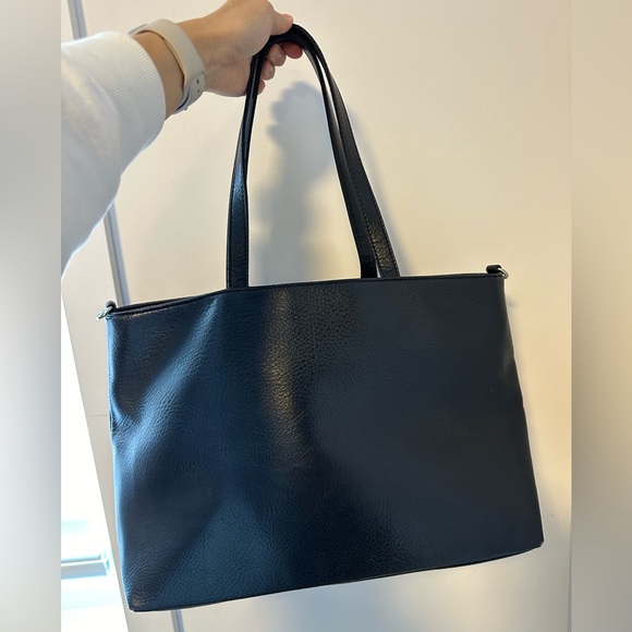 Matt & Nat® Lesada Tote - Black - Picture 2 of 12